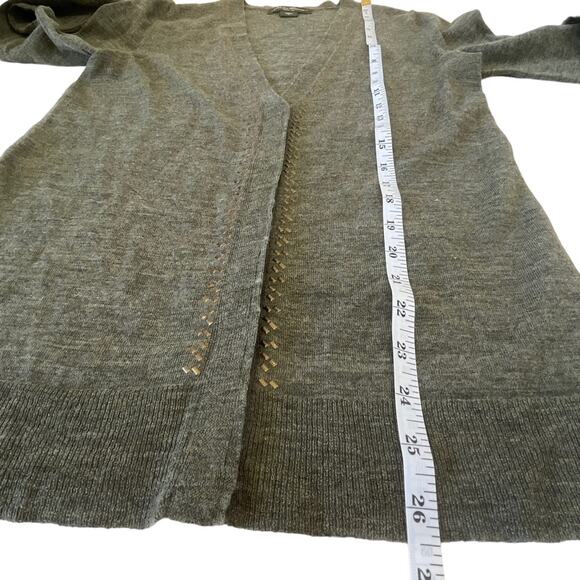 Eddie Bauer 100% Merino Wool Cardigan Sz S Women’s V Neck Sweater Brass Green - Picture 10 of 10